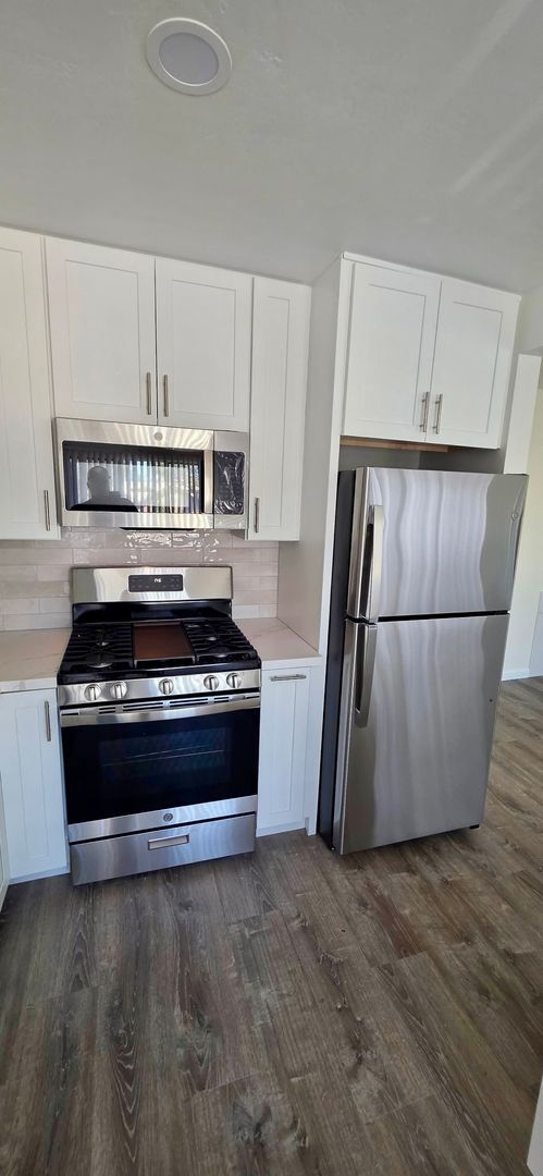 Photo - Upstairs 2 bedroom 1 bath apartment in PB, 4 blocks from ocean