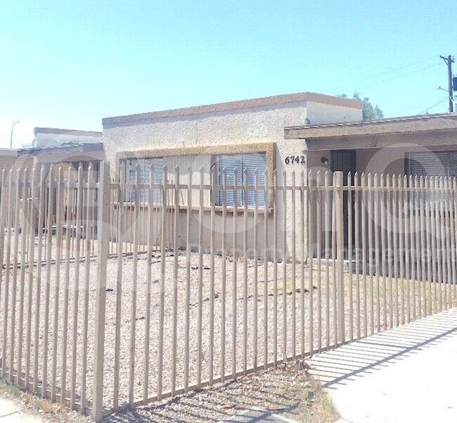 Building Photo - 6742 W Palmaire Ave Rental