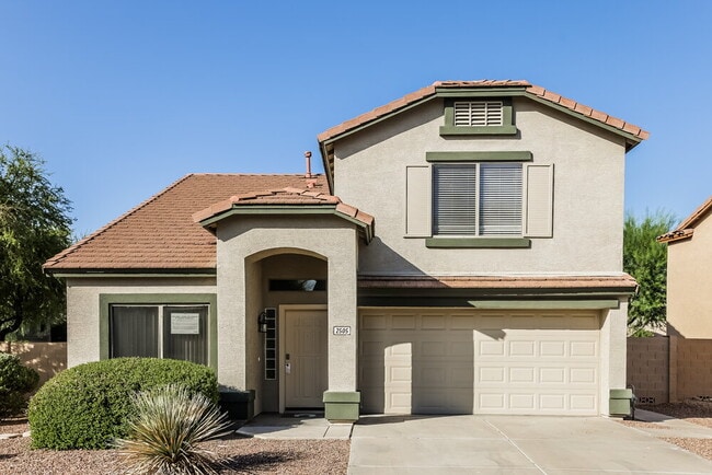 Building Photo - 2505 W Red Fox Rd