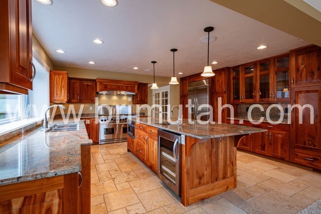 Photo - 105 Young Oak Rd