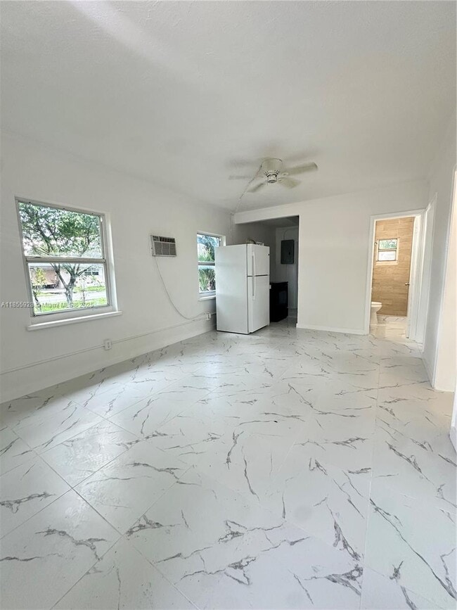 Building Photo - 1449 NW 3rd Ct Rental