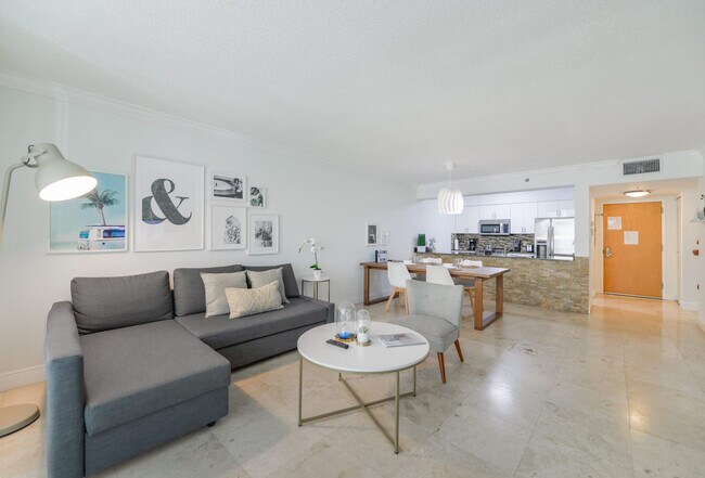 Photo - 1200 Brickell Bay Dr Unit FL40-ID1328098P