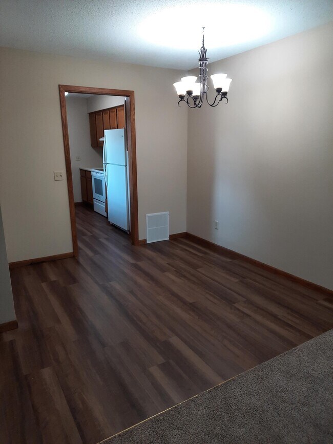 1402 2nd Ave S Townhome Townhome Rental in Buffalo MN