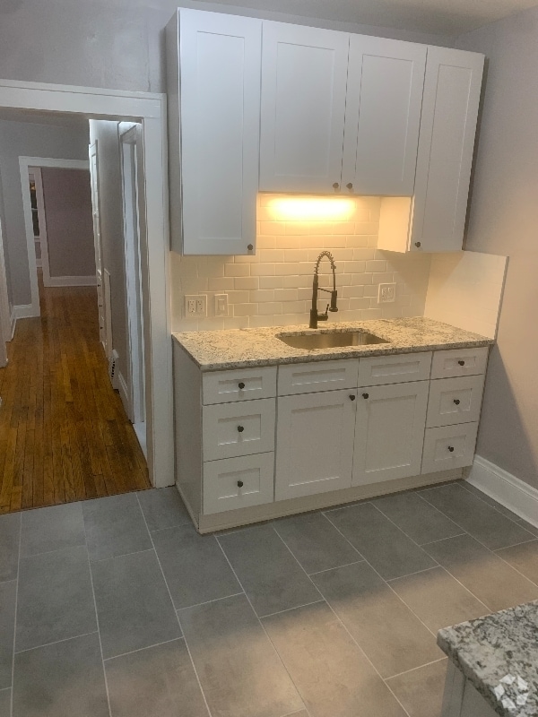 Building Photo - 1871 W 65th St Rental