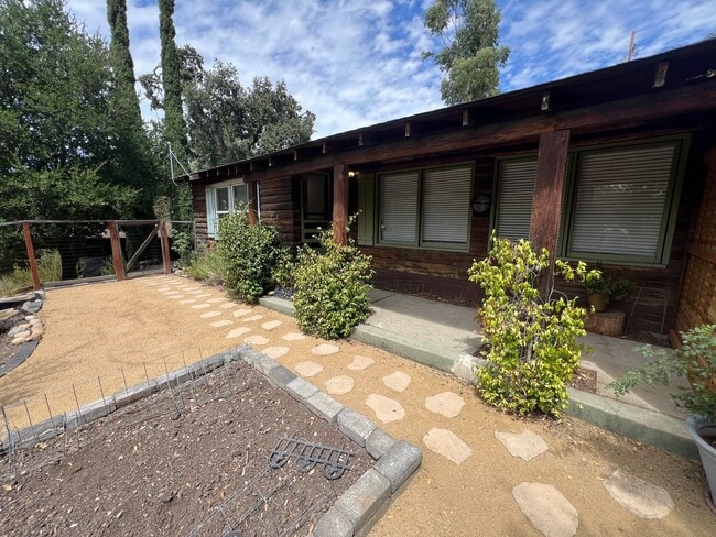 Building Photo - 2578 Mt Diablo Scenic Blvd Unit 2 Duplex