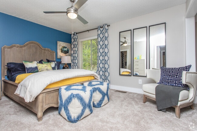 2HAB, 2,5BA - 1296SF - Harbor & Pine