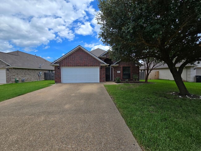 Photo - 806 Dove Landing Ave