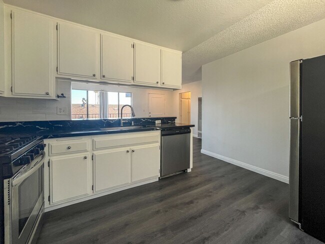11431 Cedar Avenue