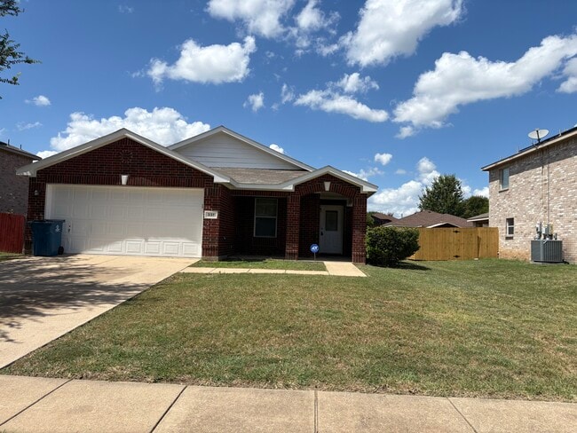 Building Photo - 337 Summer Tree Dr Rental