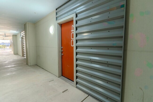 Photo - 1111 S Akard St Unidad 405