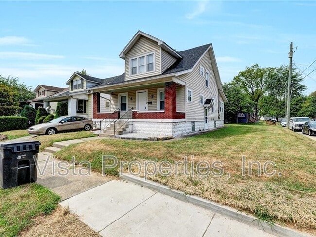 Photo - 3220 Grant Ave