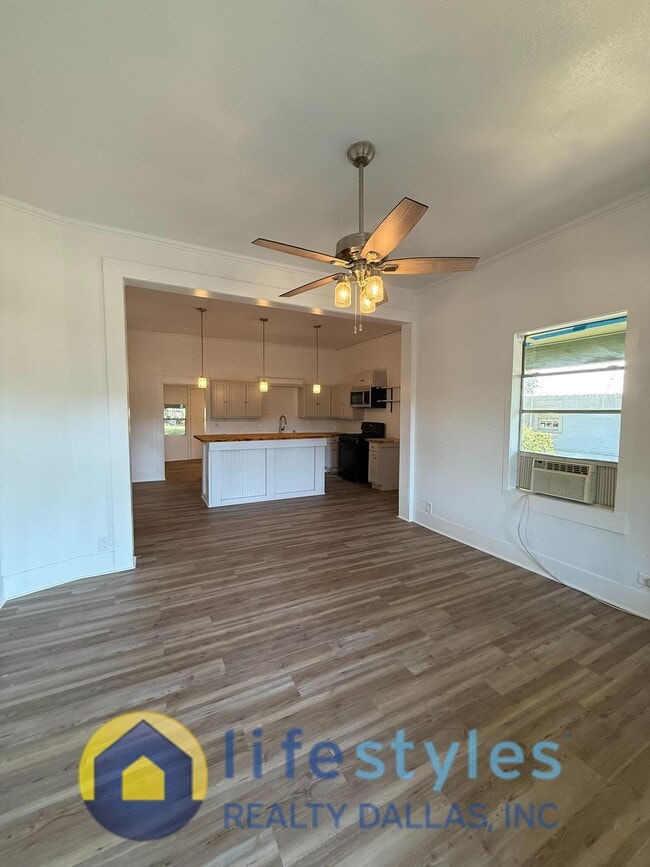 Living Room w/View of Kitchen - 1750 Maple Ave Rental