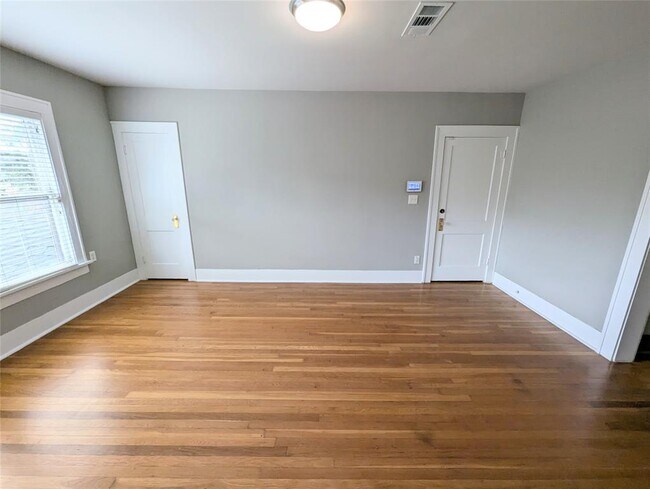 Photo - 520 W Clay St Unit 2