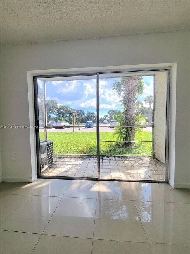 Photo - 3600 NW 21st St Unit 111