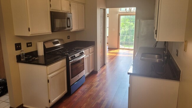 Photo - 1266 S Parkside Dr