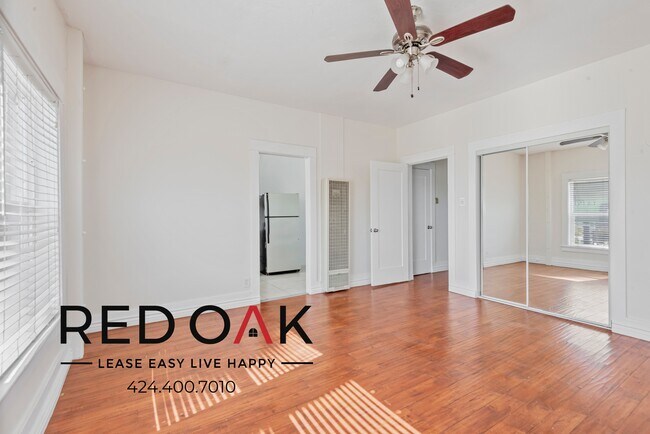 Photo - ~$200 OFF Each Month~ Absolutely Gorgeous ... Unidad 3