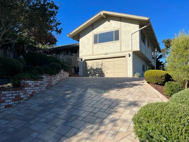 Photo - 740 Woodcrest Ln