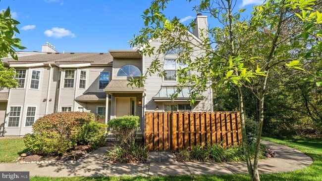 Photo - 4008 Waltham Ct Unit 254