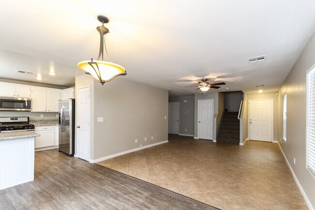 Photo - 10252 Nolinas St