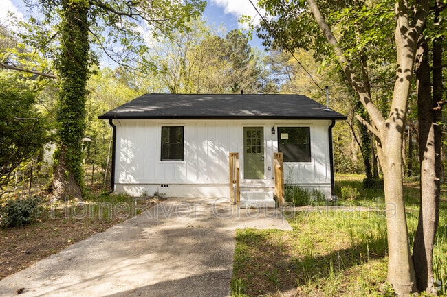 Building Photo - 3363 Delmar Ln NW Rental