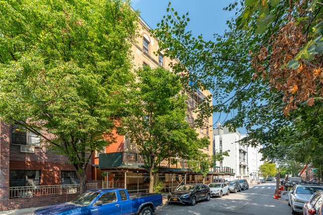 94 Havemeyer Street