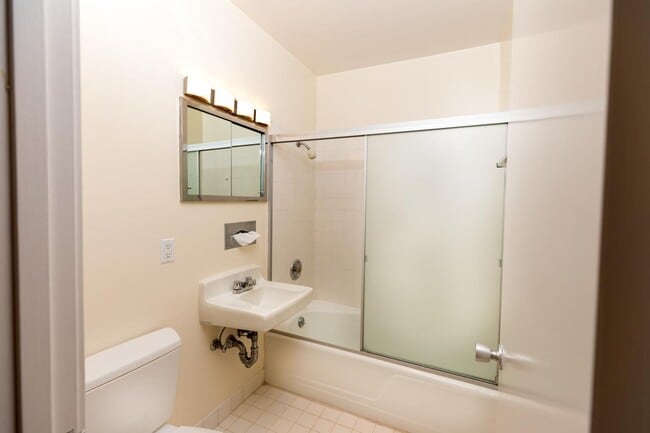 Photo - Elmwood 2 bed 1 bath condo great location