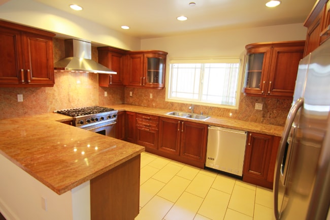 Photo - 11911 Mayfield Ave Unit 106