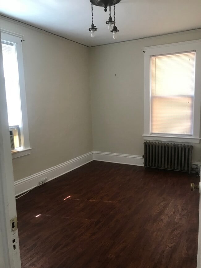 Photo - 2024 Murray Hill Rd Unit CWRU STUDENTS 1 bedroom