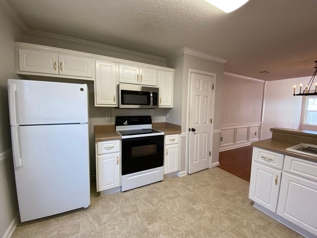Photo - 2 Bedroom Townhome on a corner lot in Harvestwood!