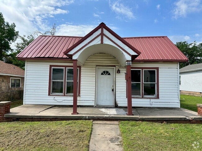 Building Photo - 3 Bedroom and 1 Bathroom Home in Shawnee
