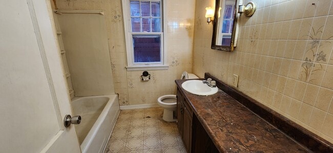 Photo - 714 Albert Ave