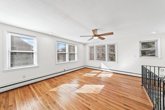 Photo - 709 Morgan Ave Unit 2