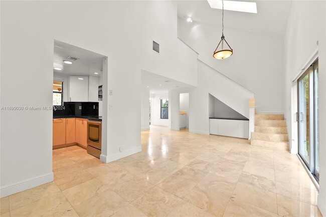 Building Photo - 3062 Shipping Ave Unit # 3062 Rental