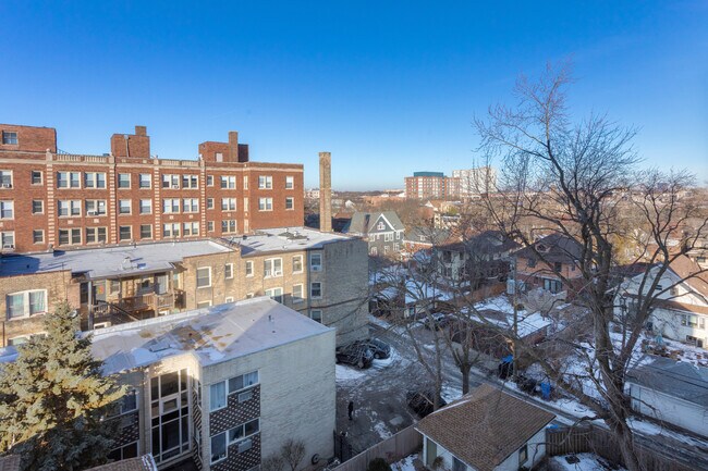 Photo - 1608 W Sherwin Ave Unit 405