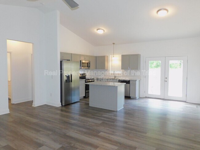 Photo - 3773 Hinshaw Country Rd