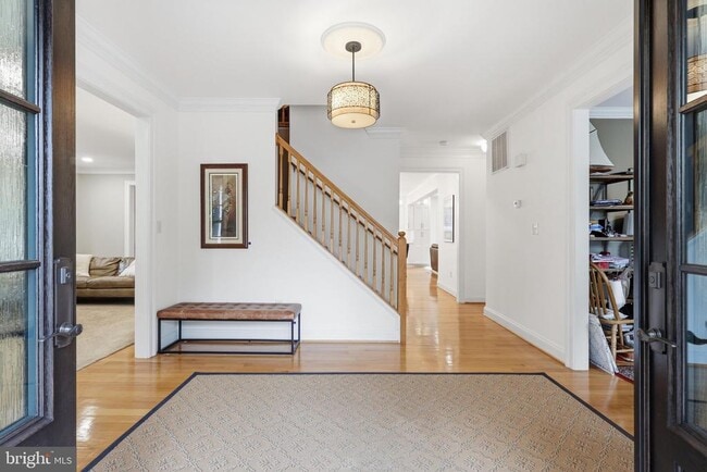 Photo - 809 N Buchanan St