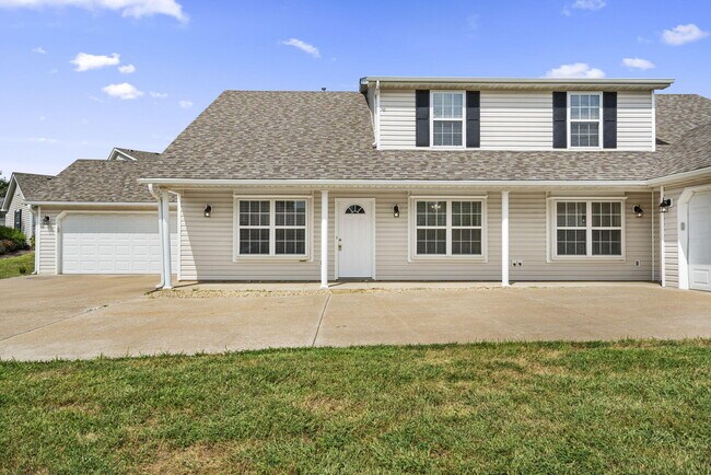 1725 Louise Cir