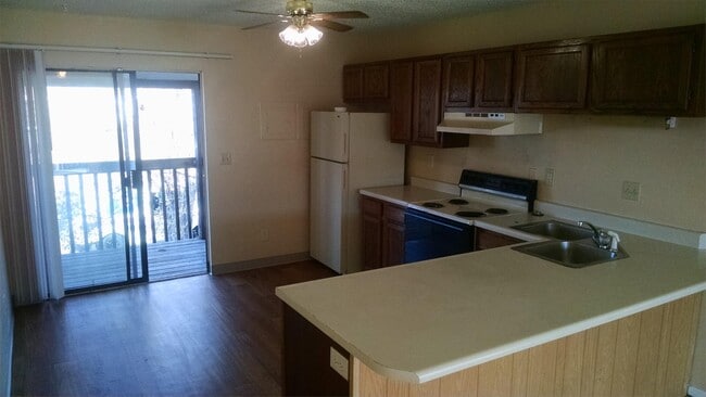 Photo - 629 Yuma Street
