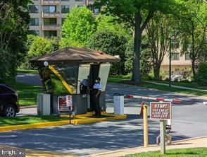 Photo - 5225 Pooks Hill Rd Unidad 1211S