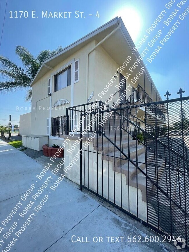 Building Photo - ***COZY 2 BEDROOM | 1 BATHROOM WITH GAS ST... Unit 4 Rental