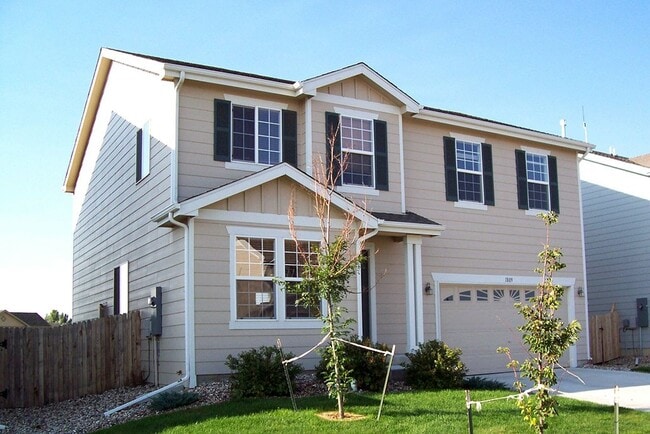 Building Photo - Quiet Neighborhood Living with Room to Grow