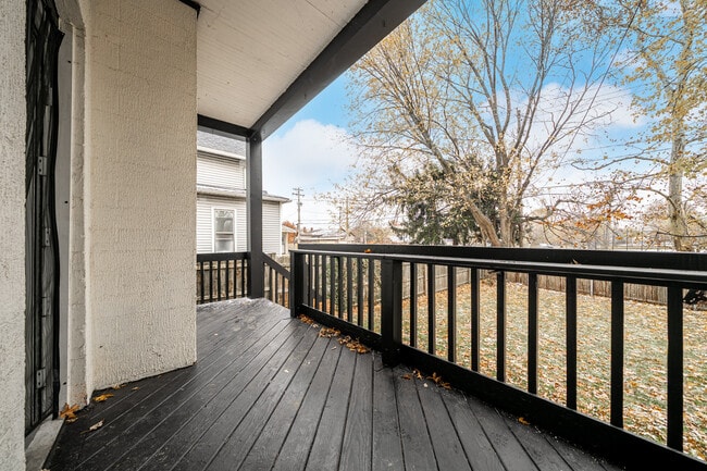 Photo - 1453 W 101st St Casa