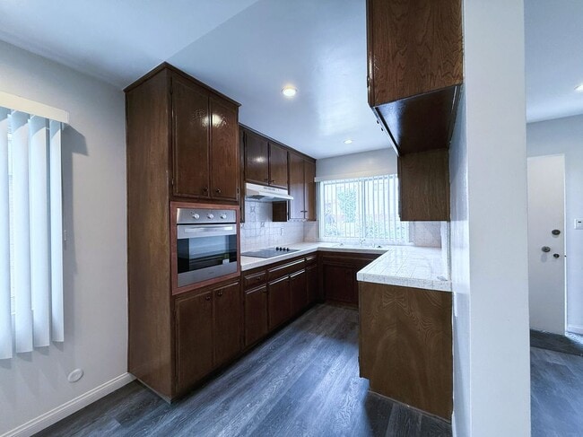 Photo - 525 Fischer, 1