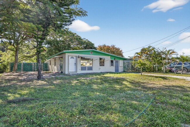 Building Photo - 501 Emil Ave