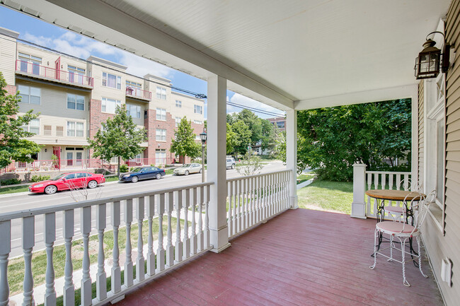 Photo - 2534 Franklin Ave