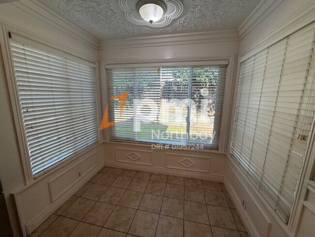 Photo - 2950 Juniper St