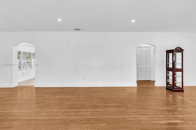 Photo - 511 SW 23rd Ave