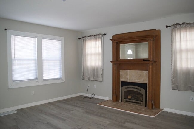 Photo - Conveniently Located 3 Bed 2 Bath House