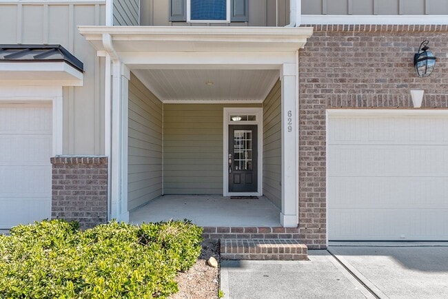 Photo - **Stylish 3BR Home Near Downtown Apex**