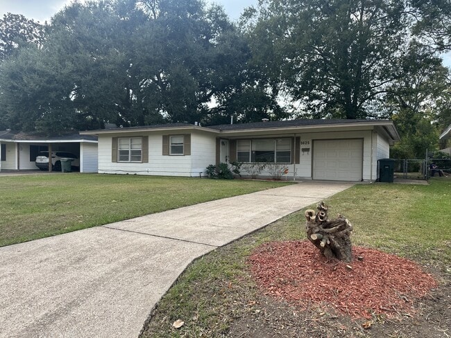 Building Photo - 5625 Shivers Dr